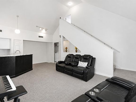 5th image of 10436 WHITE LAKE COURT #10436