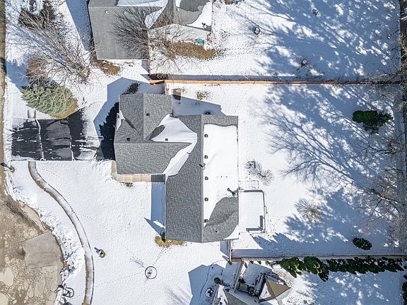 4th image of 5815 Candover Rd