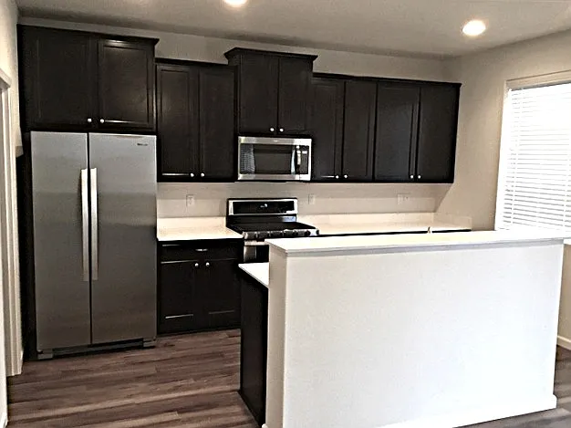 4 bed, 2.5 bath, 2378 sqft, $3,310 — Photo 2