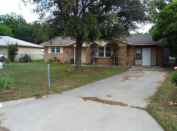 2nd image of 107 Bowie Cir
