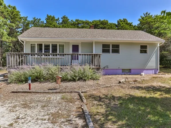 8 Pine Ridge End, North Truro, MA 02652
