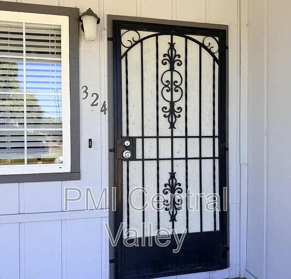 324 Felton Way — Photo 4