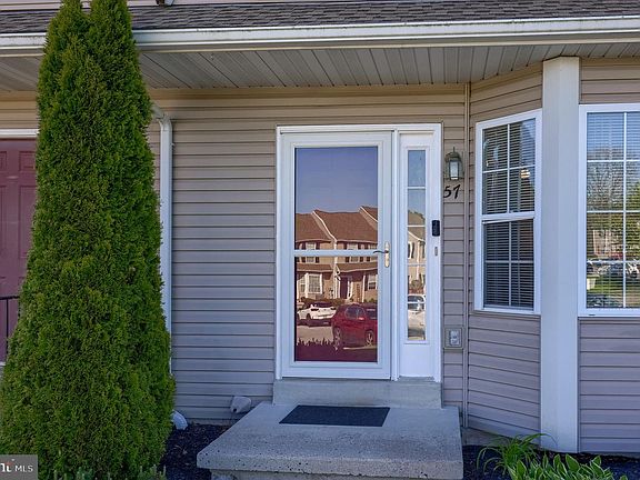 3rd image of 57 Horseshoe Dr