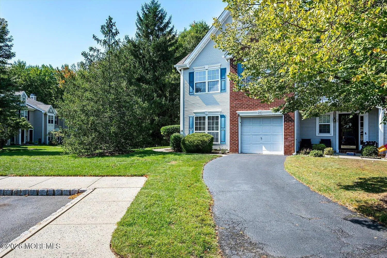 3 bed, 2.5 bath, 1961 sqft, $4,000 — Photo 3