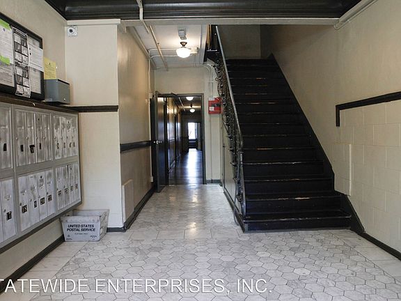 4th image of 205 N Kenmore Ave #24