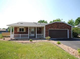 7533 Dupont Ave N, Brooklyn Park, MN 55444