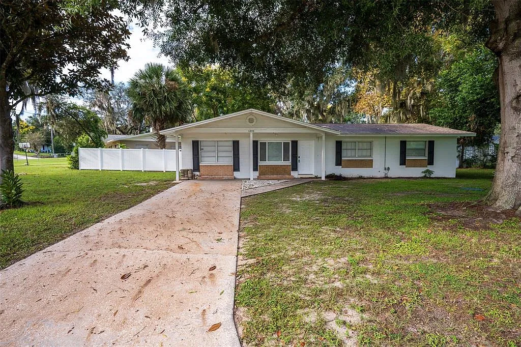4 bed, 2.0 bath, 1404 sqft, $2,095 — Photo 1
