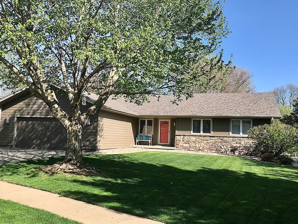 1st image of 6100 Four Seasons Dr