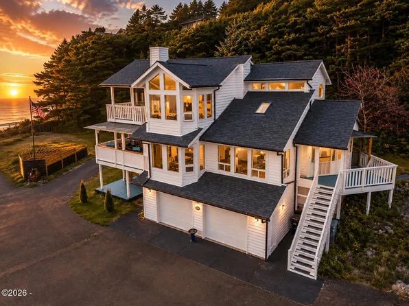 9045 NW Pacific Coast Hwy, Seal Rock, OR 97376