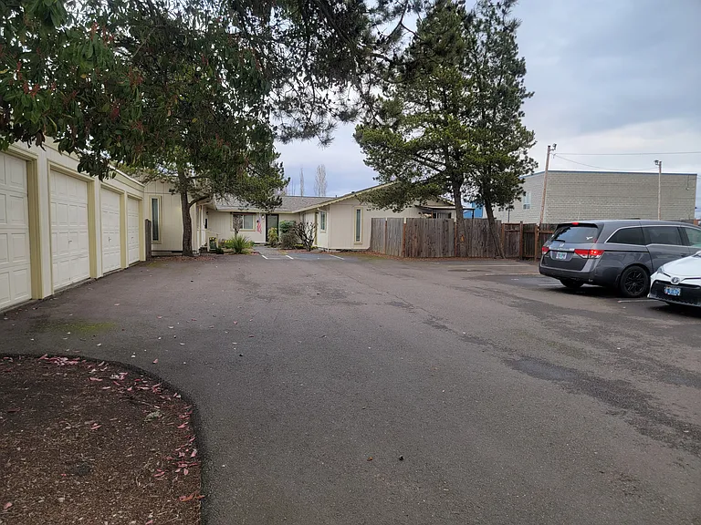 2380 SE 45th Ave — Photo 12