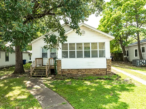1516 S P St Photo 1