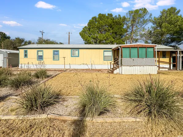 214 E Avenue J, Lovington, NM 88260