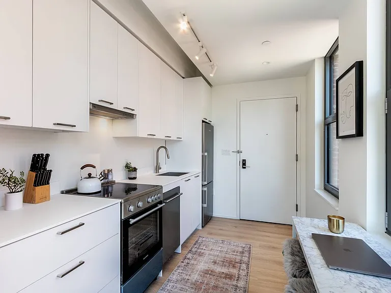 955 Sterling Pl #616 — Photo 9