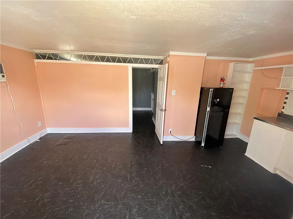 1 bed, 1.0 bath, 500 sqft, $750 — Photo 2