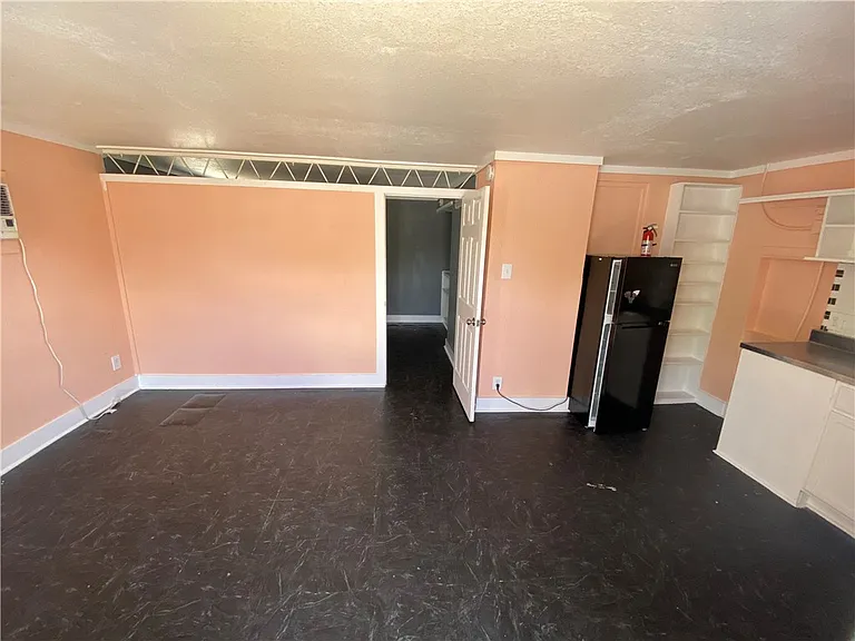 1525 Lazy Ln — Photo 2