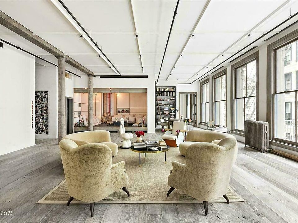 1st image of 134 Grand St #3WR