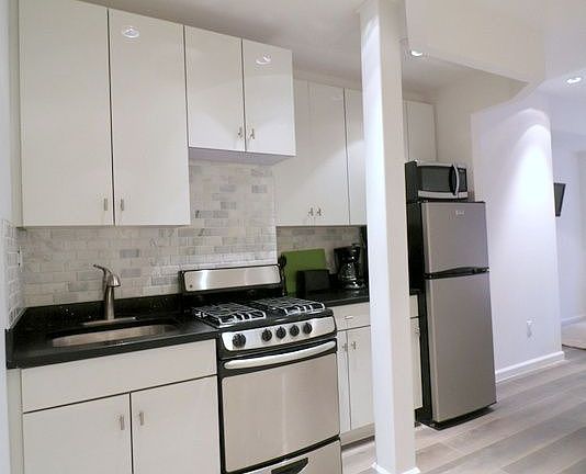 4th image of 145 Mulberry St APT 4F
