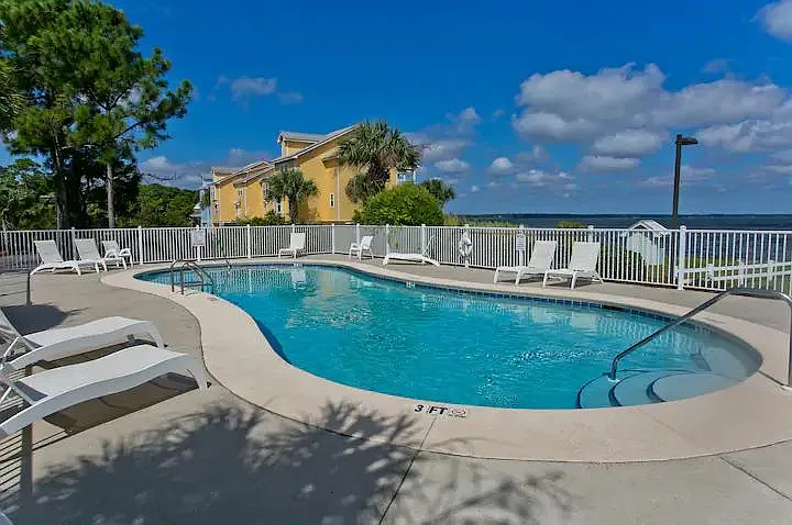15928 Innerarity Point Rd — Photo 3