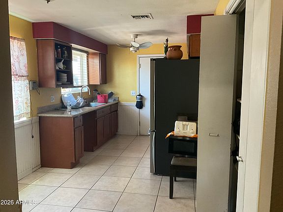 4th image of 5617 W HATCHER Road