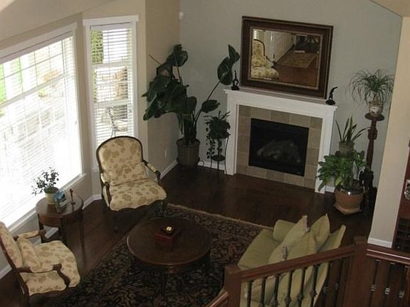 3rd image of 7125 Deerfield Park Dr NE