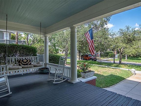 4th image of 727 S Edison Ave