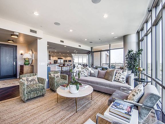 2nd image of 4242 Broadway St #804_805