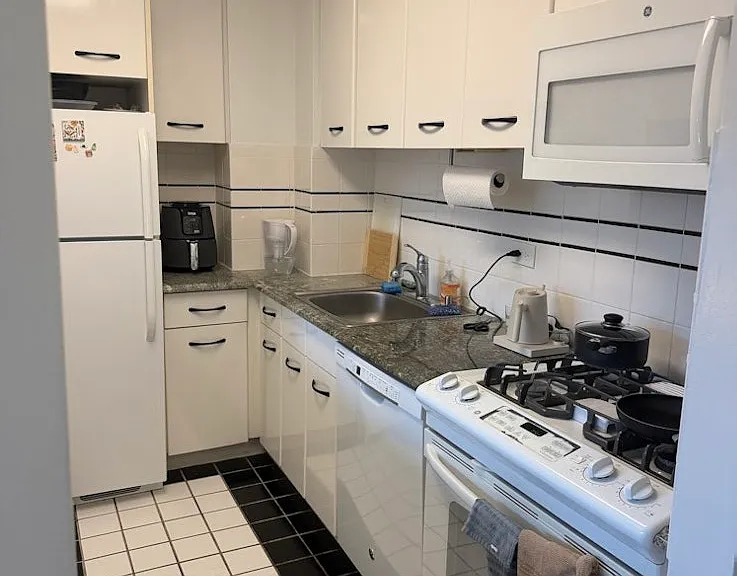 2373 Broadway #1125 — Photo 3