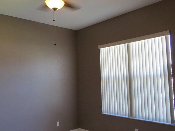3rd image of 5910 Plainview Dr