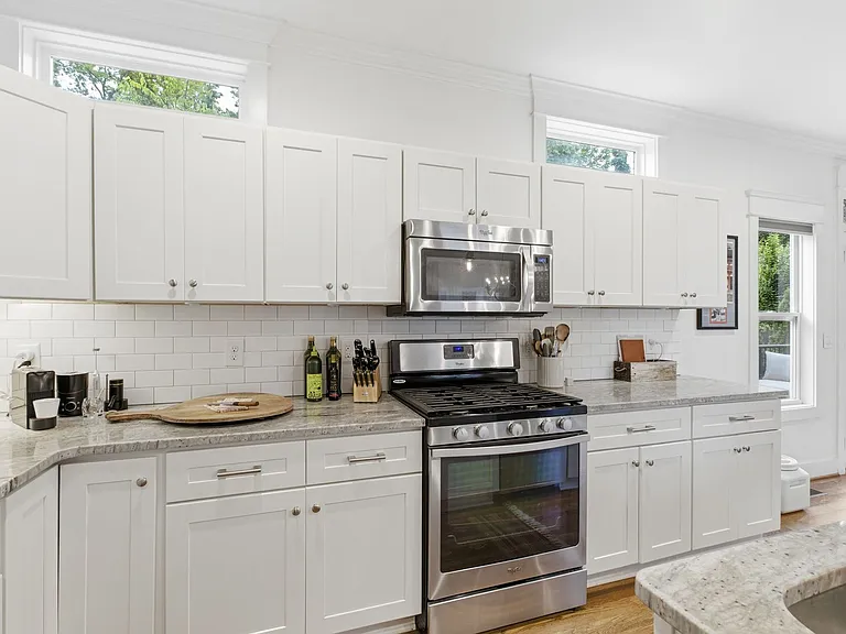 4010 Burrus St — Photo 16