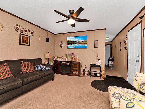 4th image of 8 Willow Ct