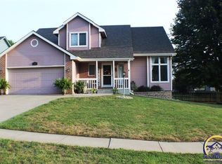 6440 SW 23rd St, Topeka, KS 66614