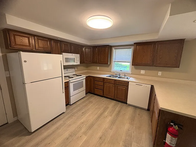 1046 Butlers Park Rd — Photo 9