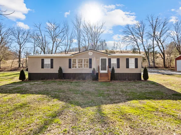 650 Pierce Hollow Rd, Belvidere, TN 37306