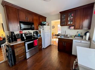 214-14 Waters Edge Dr #2, Bayside, NY 11360