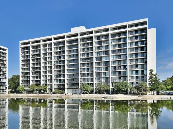 2015 S Finley Rd APT 903, Lombard, IL 60148