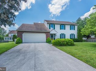 6163 Moorgate Cir, Mechanicsburg, PA
