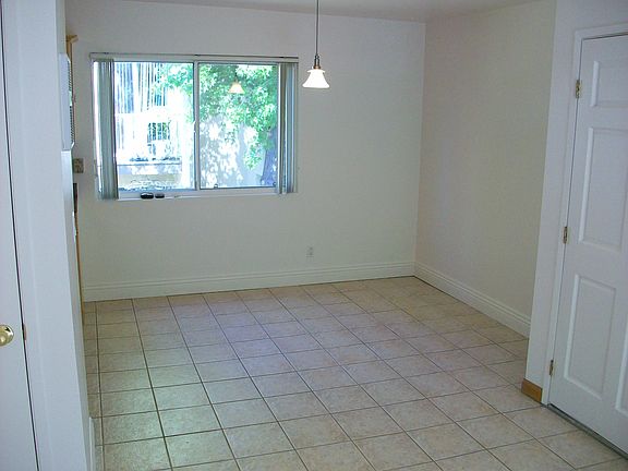 5th image of 2850 Reynard Way APT 16