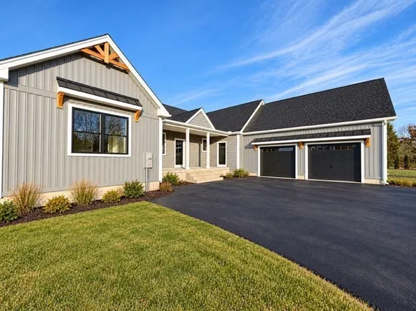 306 N Liberty St, Belchertown, MA 01007