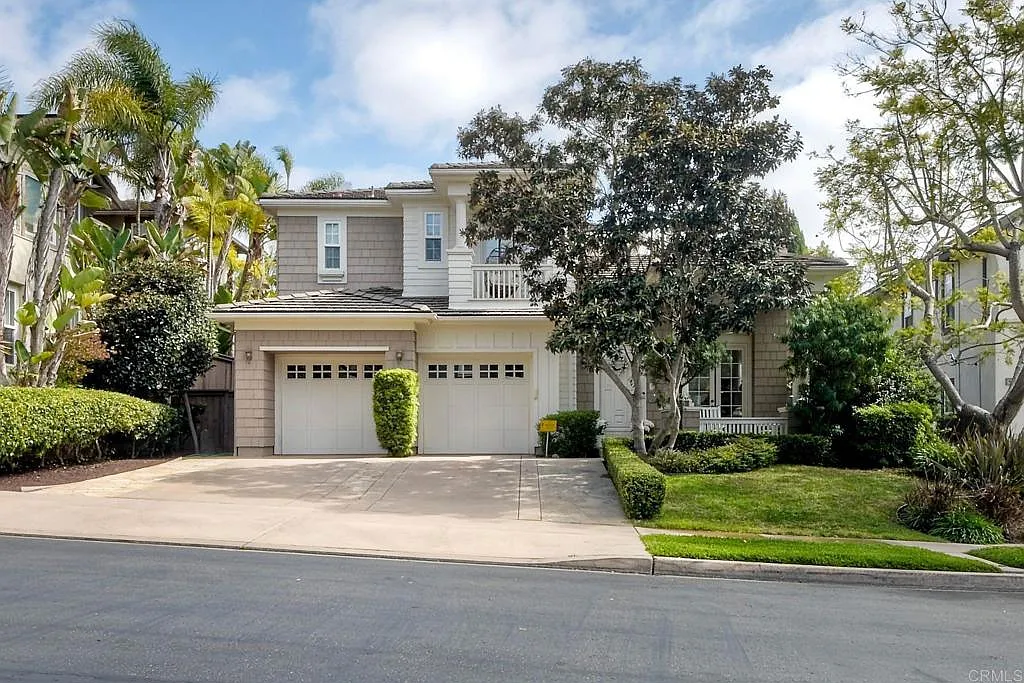4 bed, 4.5 bath, 2938 sqft, $12,500 — Photo 1