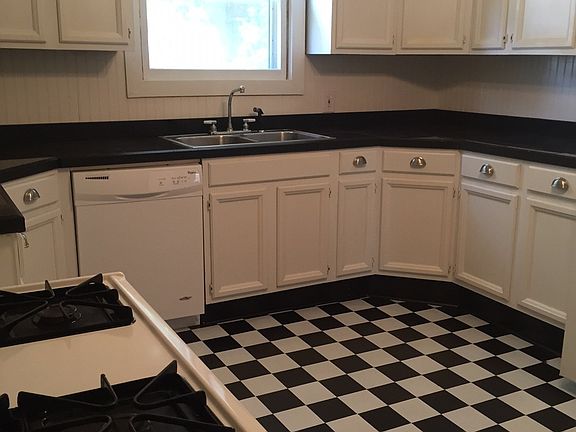 Bright, eat-in kitchen