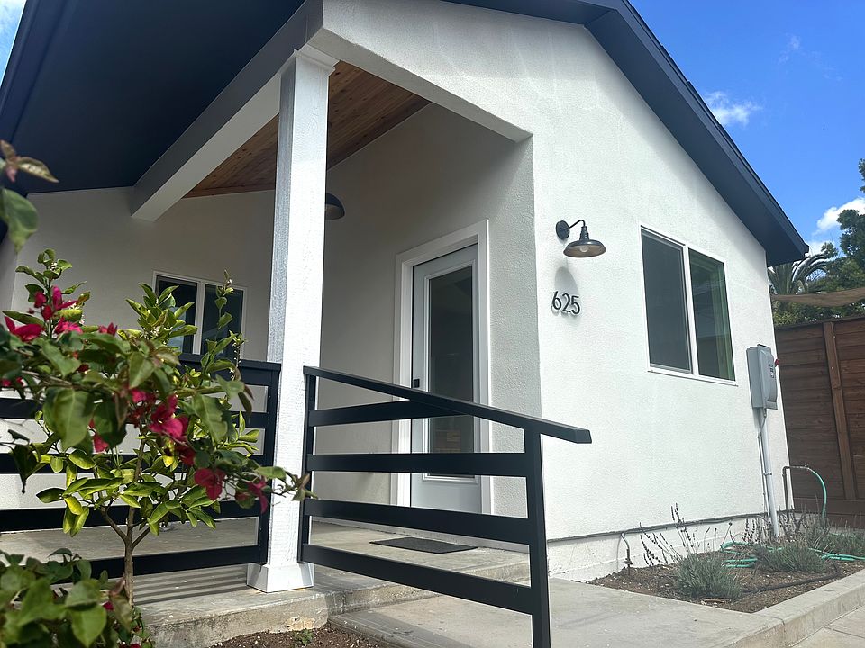 1st image of 625 Micheltorena St