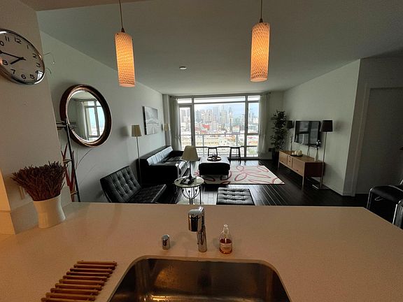 3rd image of 1160 Mission St Unit 1602