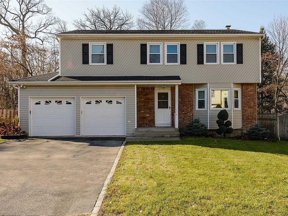 1st image of 17 Dartmouth Dr