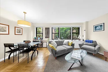 345 East 52nd Street, #4A