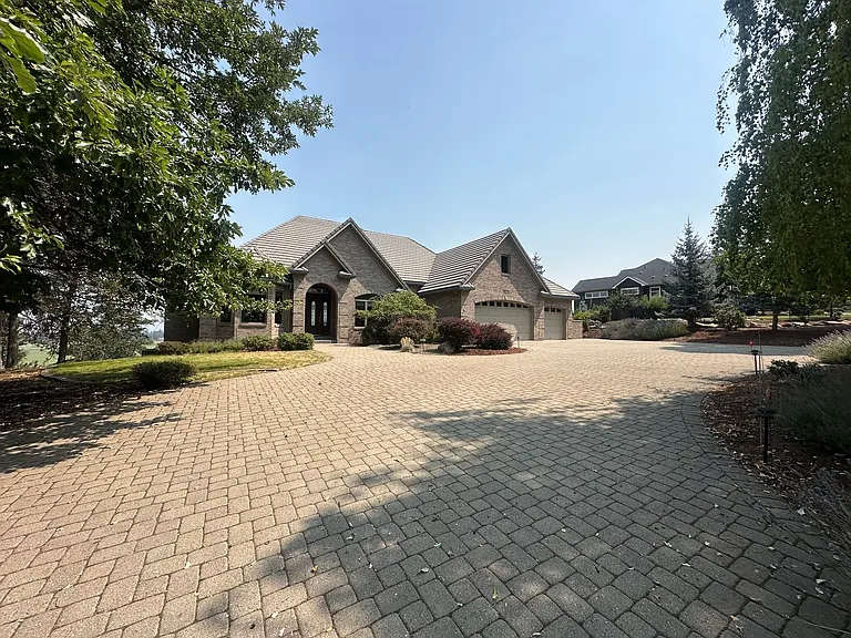 11707 Kestrel Rd — Photo 18