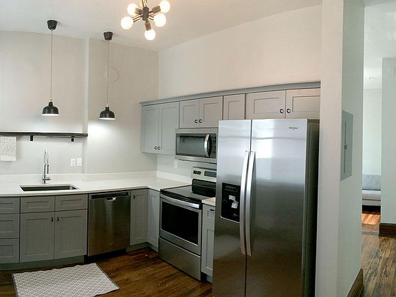 2nd image of 1618 Vine St #2B