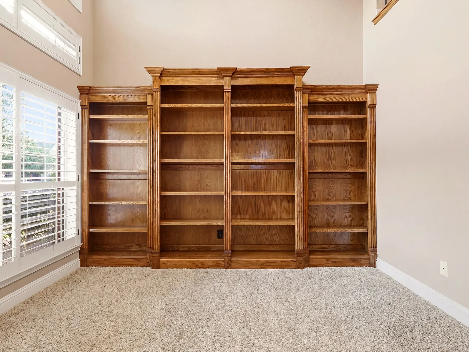 4 bed, 4240 sqft, $3,500 — Photo 4