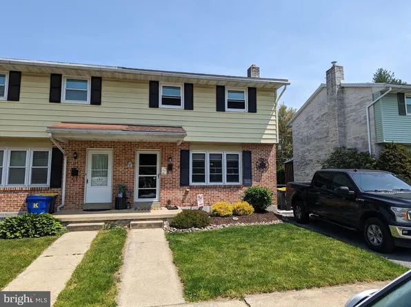 143 W Gaul St, Wernersville, PA 19565