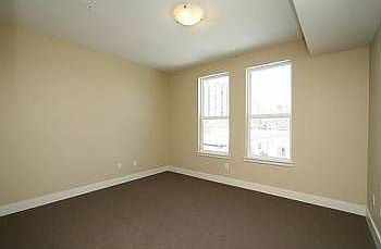 2nd image of 1738 Franklin St Unit 3-D