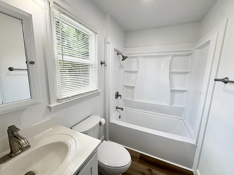104 Caron Ln — Photo 10